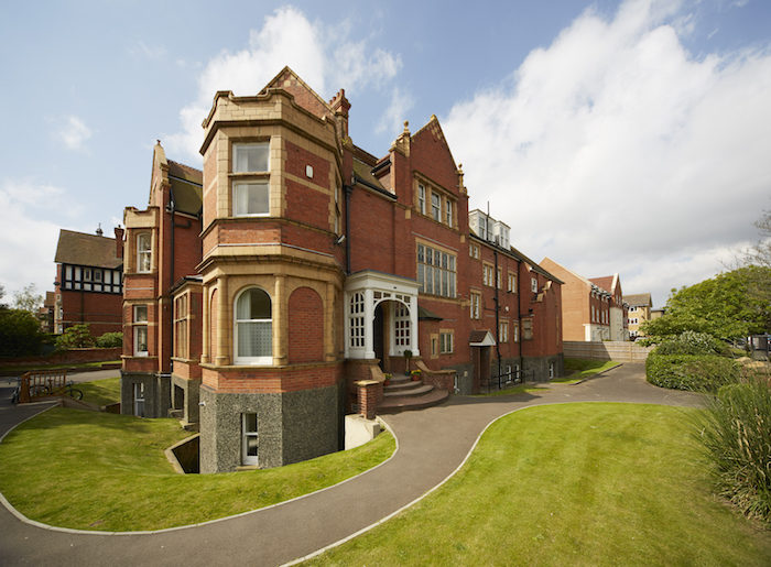 Earlscliffe campus4
