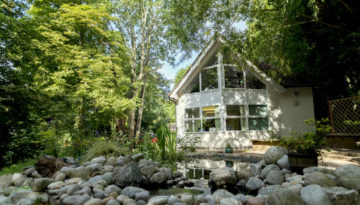 Excel English main building