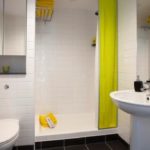 Il bagno del residence per studenti Pure Hammersmith a London 