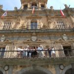 Colegio de España students visit a building of the Plaza Mayor in Salamanca