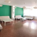 Living room of the Aula Magna Azafranal student residence