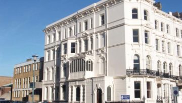 corsi di lingua inglese viaggio vacanza studio scuola ELC brighton 2