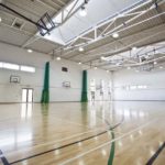 Il campo di basket del campus Marino Institute of Education della scuola di lingue Emerald Cultural Institute