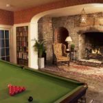 La sala da biliardo della scuola Trebinshun House