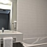 Un bagno del Galerie Tatry apart'hotel