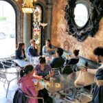 L'area dove si mangia alla ELC di Brighton