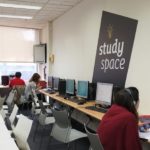 Il computer lab della scuola English Language Company (ELC) di Sydney