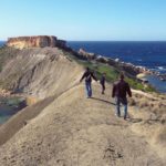 Gli studenti ESE Malta fanno trekking al Ghajin Tuffieha