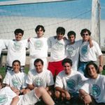 La squadra di calcio degli studenti della NESE di Boston