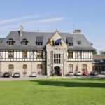 Il castello di CERAN visto di fronte (L'edificio principale)