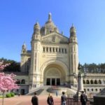 Gli studenti della scuola di lingue French in Normandy in gita