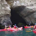Gli studenti della scuola Converse di San Diego fanno kayaking