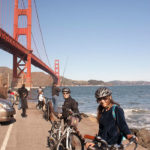 Gli studenti della Converse school di San Francisco vanno in bicicletta