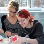 Kapito Münster decorate Easter eggs