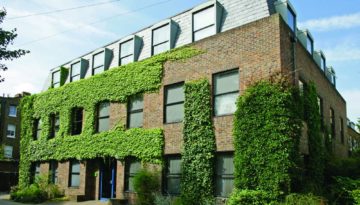 study learn English language course abroad in London at London School of English Westcroft Square school