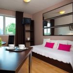 Bedroom of the Teneo Suite Saint Jean apart'hotel