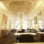 La sala studio della scuola Colón Language Center