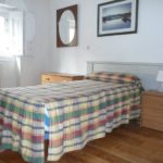 Una camera da letto singola di un appartamento condiviso vicino alla scuola Eureka