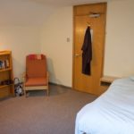 Una stanza da letto singola del residence del Lucy Cavendish College 