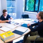 Una lezione privata durante il corso Young Adults del Juniors Spa campus della scuola CERAN