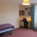 Una camera da letto del Residence St. Paul di ELC Bristol