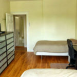 Una camera doppia con Letti Singoli nella ESL townhouse 