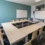 Un'aula con la lavagna interattiva della scuola GLS Berlin 