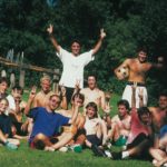 Gli studenti della scuola Kapito si rilassano al parco