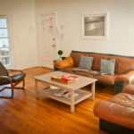 Il salotto del West Avenue Apartment della scuola Rennert di Miami 