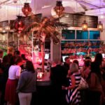 Il ristorante Aruba vicino il molo di Bournemouth di notte