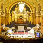 L'interno del municipio di Leeds