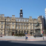 La piazza della città di Leeds 