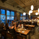 Il bar Oyster sulla banchina vicino al Ferry Building Marketplace, San Francisco