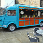 Un camioncino del cibo vintage al Mercato di Shambles  a York