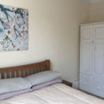 Una stanza doppia di un appartamento della scuola Globe English Centre a Exeter