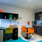  Un alloggio con  la cucina del monolocale di LILA