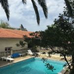 La piscina della scuola di lingue France Langue Biarritz 
