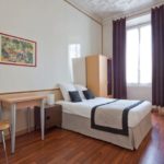 Un bilocale dell'apart'hotel con la piscina sul tetto a Nizza