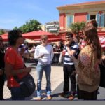 Gli studenti della scuola France Langue Nice al mercato locale