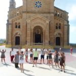 Gli studenti della scuola BELS di Gozo durante un'escursione