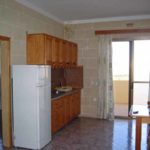 La cucina del Countryside Apartment della scuola BELS di Gozo, Kercem
