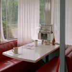 Uno jukebox su un tavolo del restaurato Elizaville Diner, stato di New York, vicino Camp Eagle Hill