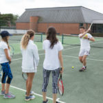 Gli studenti della Discovery Summer Radley agli allenamenti di tennis