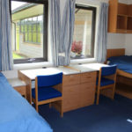 Una stanza condivisa dell'alloggio residenziale della scuola Millfield Enterprises Street Campus