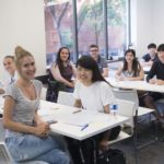 Gli studenti della scuola ILAC Toronto in classe