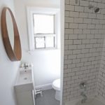 Un bagno del residence per studenti Dream House della scuola ILAC Toronto