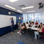 Gli studenti della scuola ILAC Toronto in classe