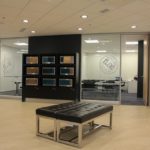 La lobby e la sala studenti della scuola ILAC Vancouver