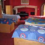 Una stanza da letto dell'alloggio residenziale del programma Sir Edward della scuola Studio Cambridge