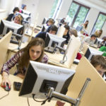 La sala computer della scuola Bell Wellington